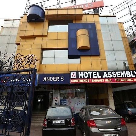 Hotel Assembly Шиллонг Екстер'єр фото