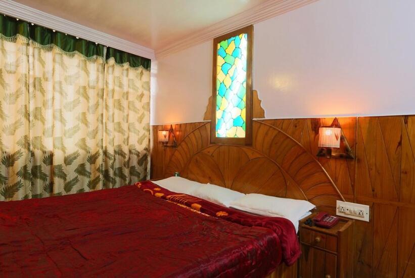Hotel Assembly Шиллонг Екстер'єр фото