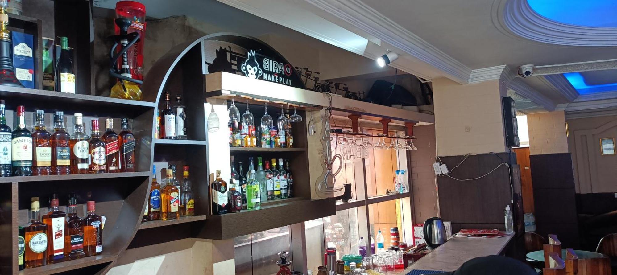 Hotel Assembly Шиллонг Екстер'єр фото